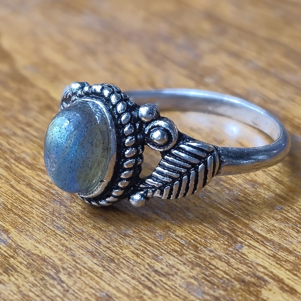 925 Sterling Silver Ring With A Labradorite Stone Vintage Size 6.5 (#15)